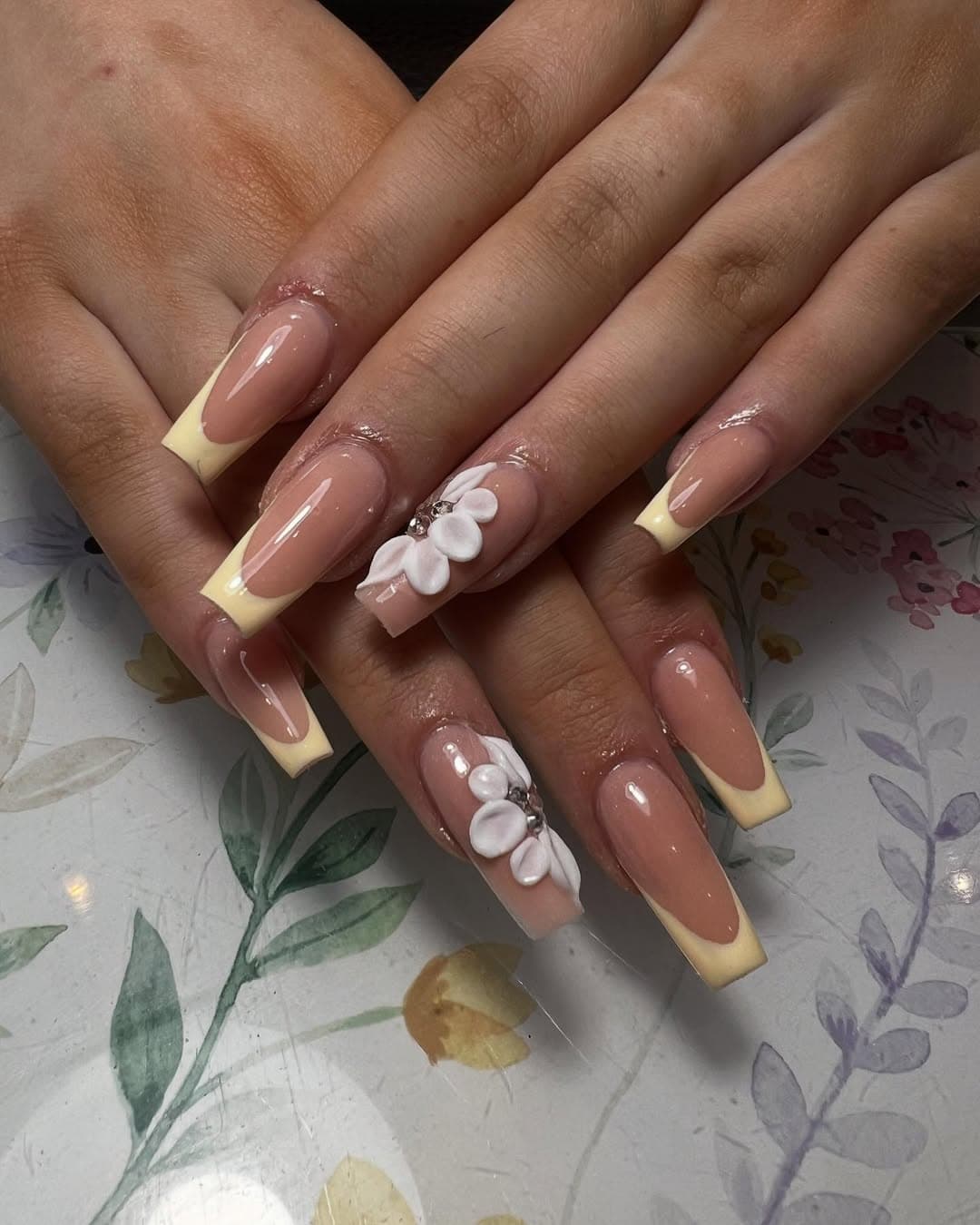 Vibrant gel polish